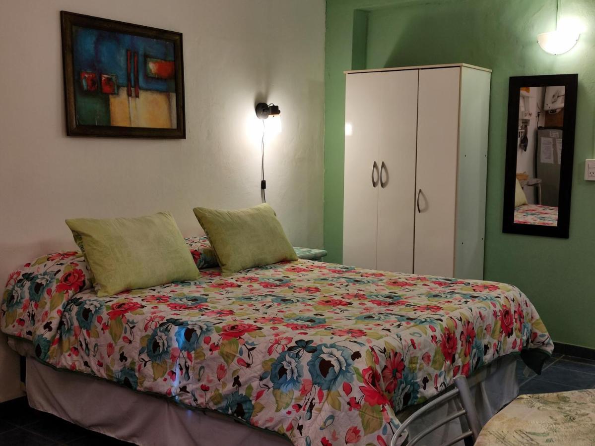 Studios La Bella Vida En Escobar Belén de Escobar Εξωτερικό φωτογραφία