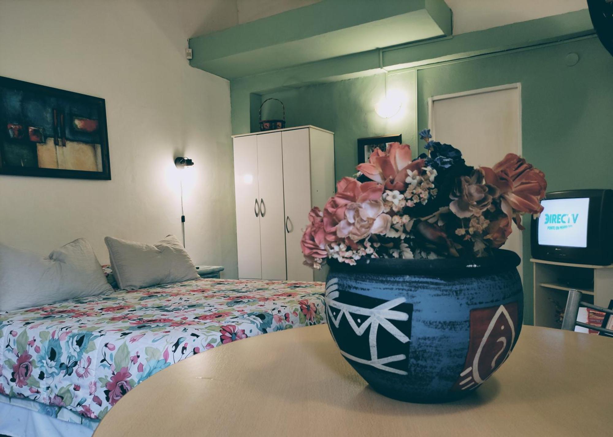 Studios La Bella Vida En Escobar Belén de Escobar Εξωτερικό φωτογραφία